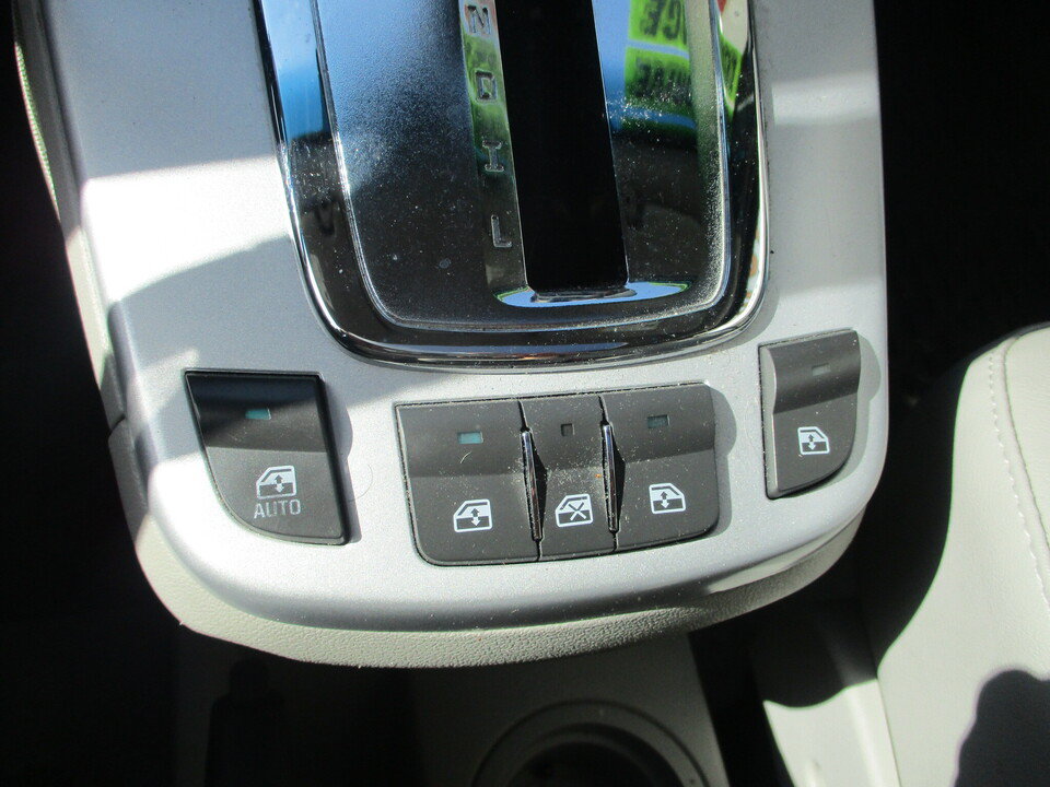 Used 2008 Chevrolet Equinox LT w/ LT Preferred Equipment Group AWD/4WD image 36