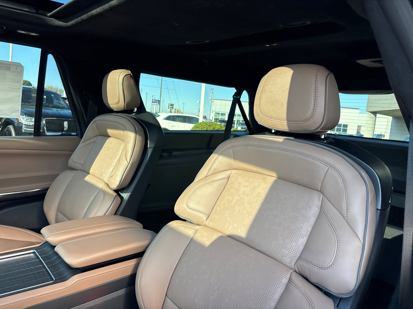 New 2025 Lincoln Navigator L Black Label image 27