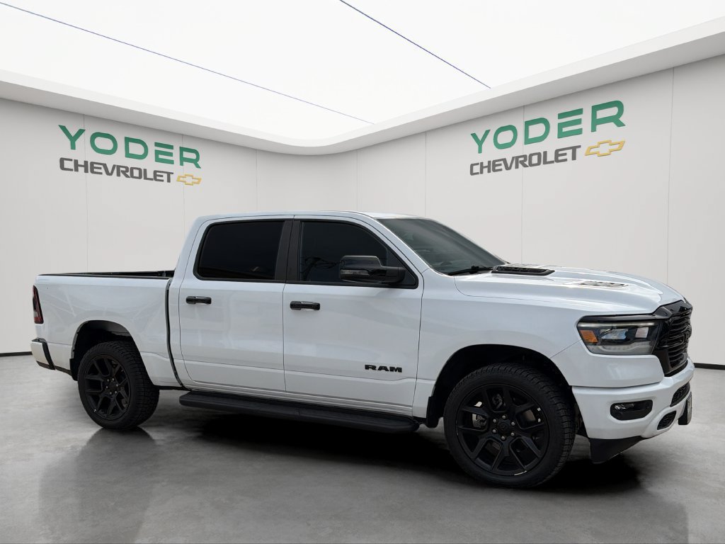 Used 2023 RAM 1500 Laramie AWD/4WD image 3