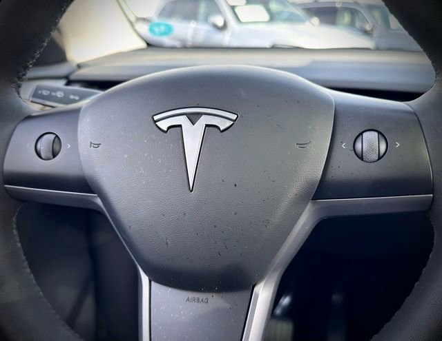 Used 2024 Tesla Model Y Long Range image 10