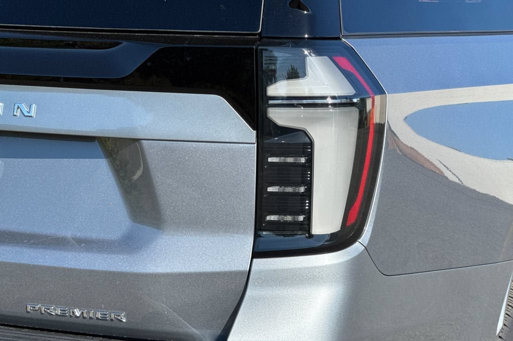 New 2026 Chevrolet Suburban Premier AWD/4WD image 29
