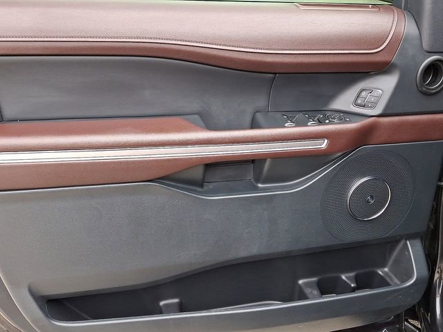 Used 2022 Ford Expedition Max Limited AWD/4WD image 15