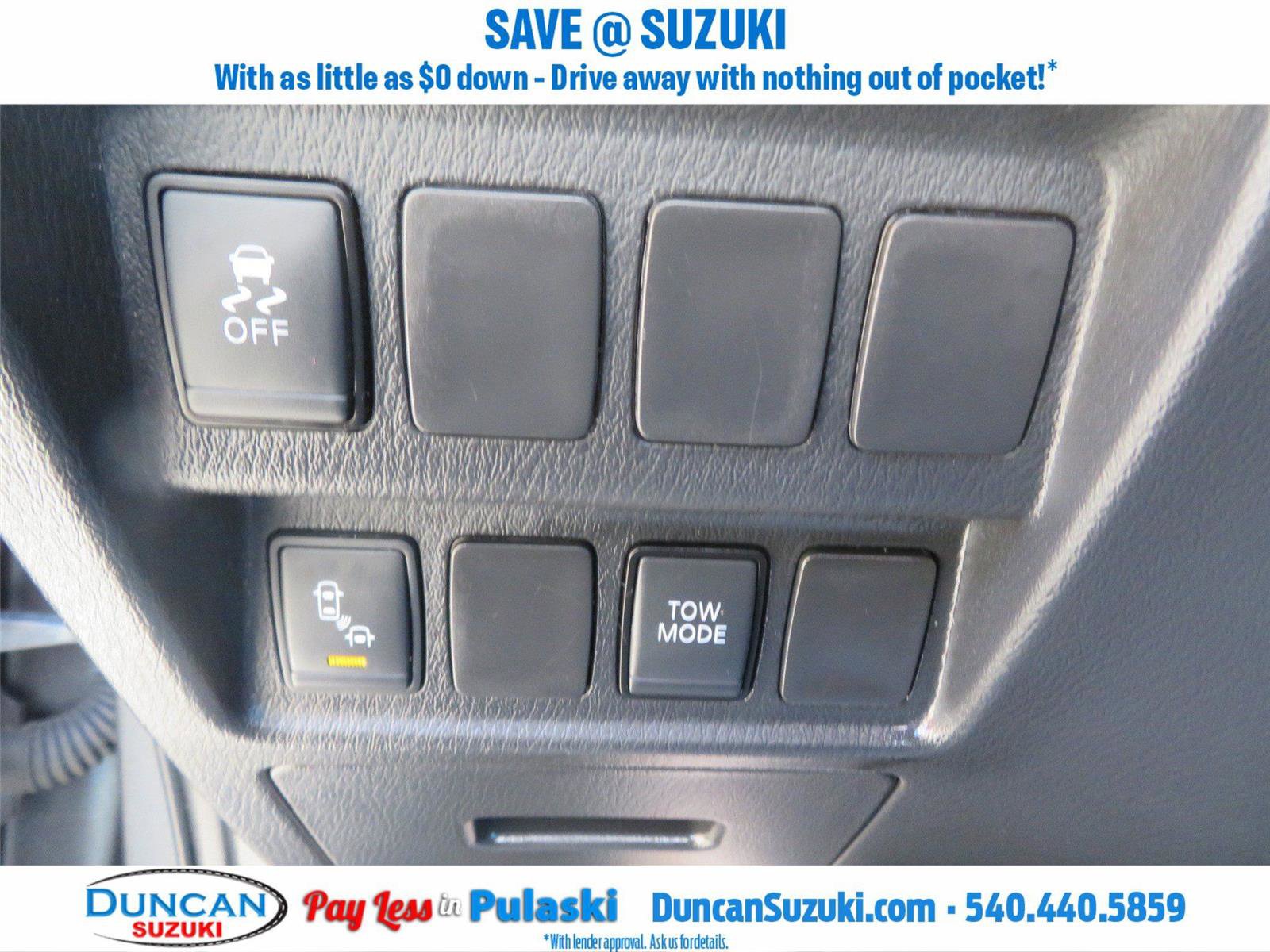Used 2019 Nissan Pathfinder SV image 25