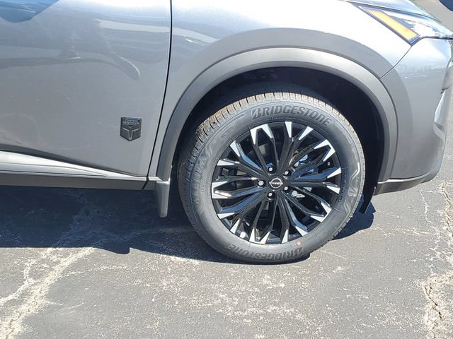 New 2026 Nissan Rogue Dark Armor AWD/4WD image 9