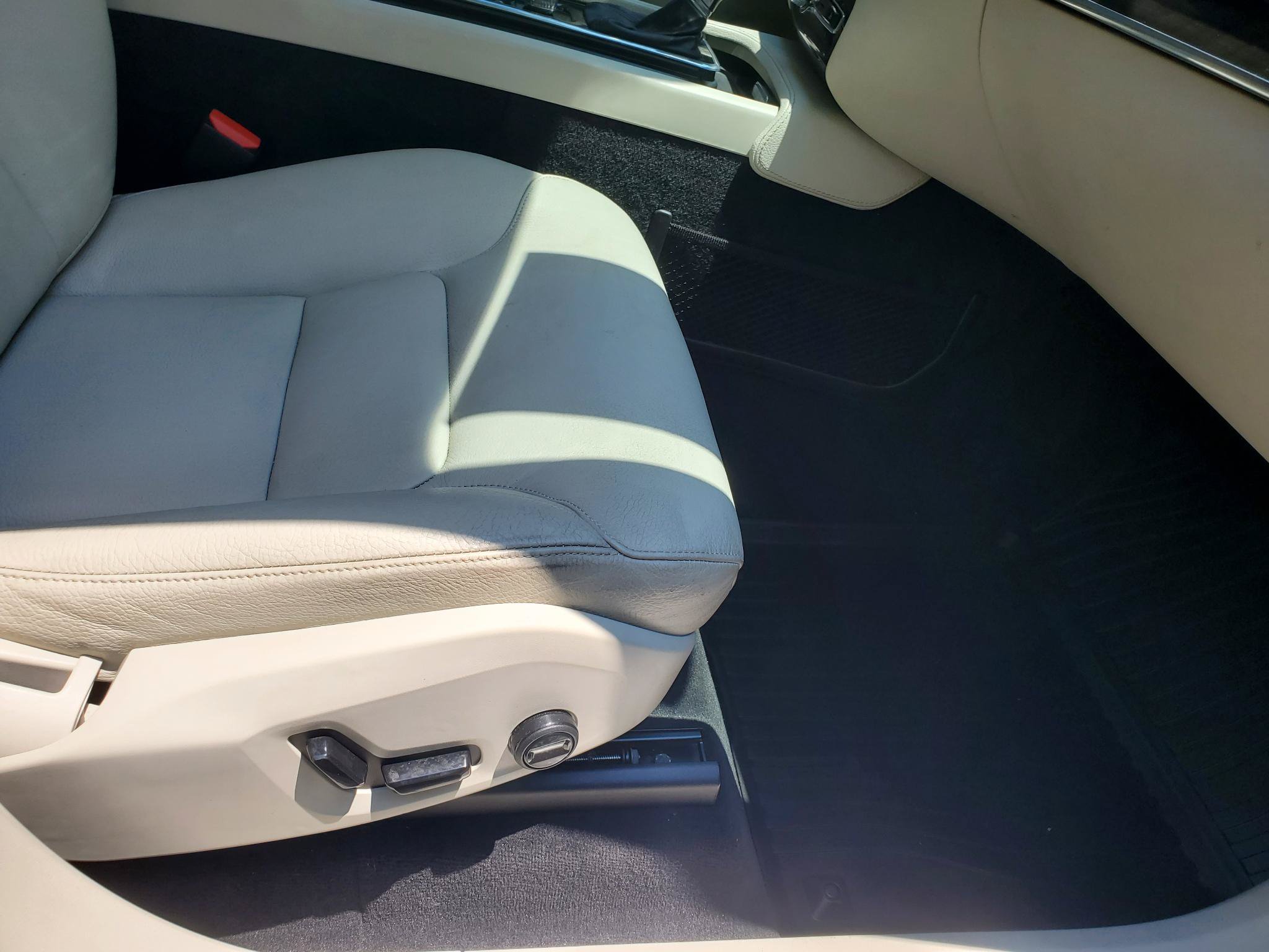 Used 2019 Volvo XC90 T6 Momentum w/ Advanced Package AWD/4WD image 26