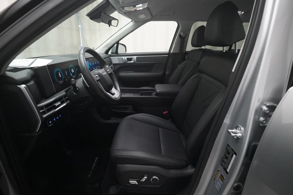 Used 2025 Hyundai Santa Fe SEL AWD/4WD image 7