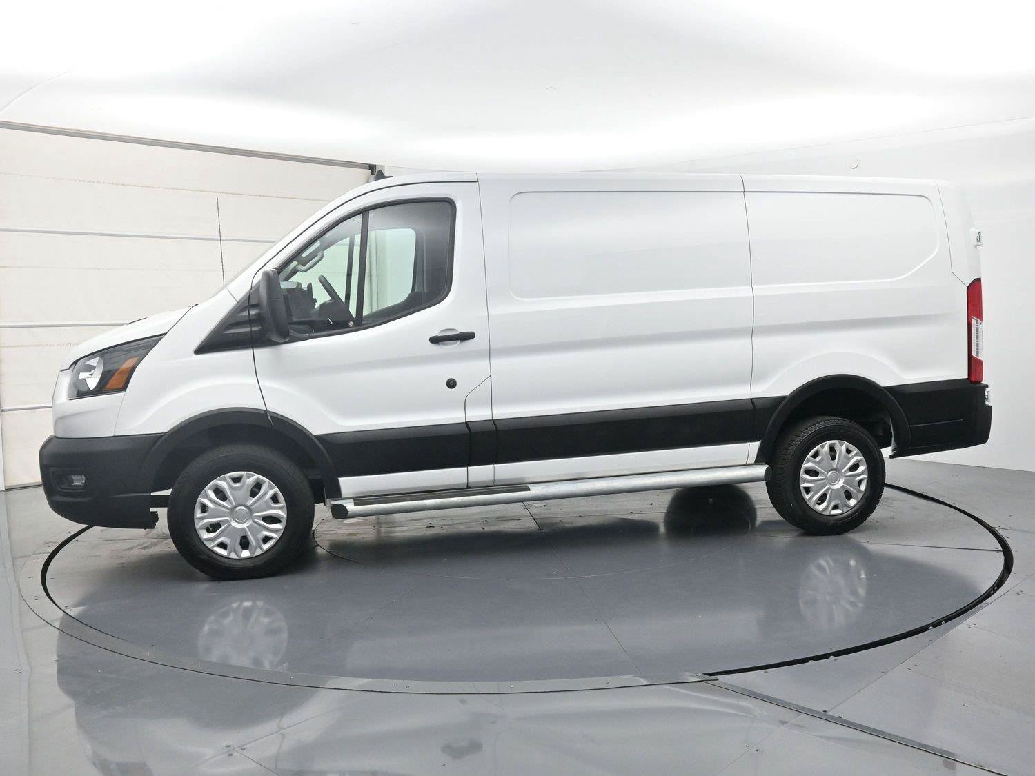 Used 2025 Ford Transit 250 Low Roof w/ Exterior Upgrade Package RWD image 18