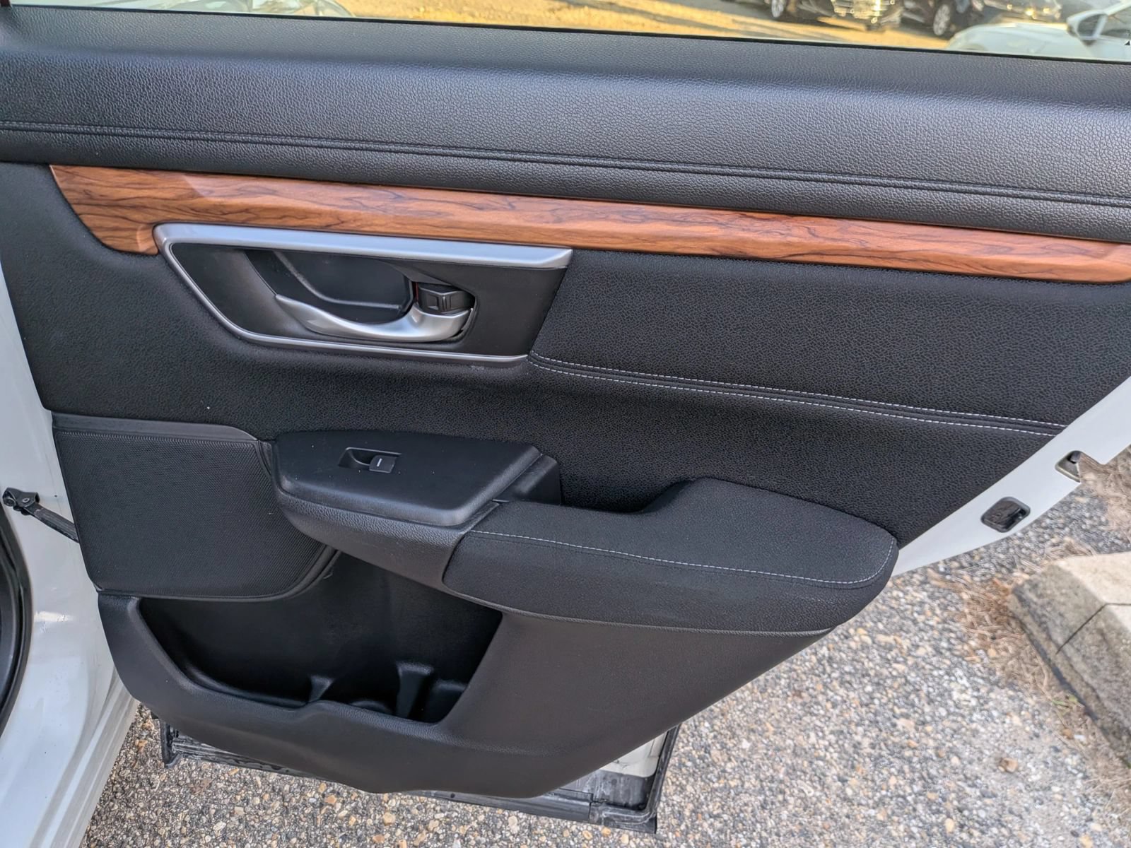 Used 2017 Honda CR-V EX image 34