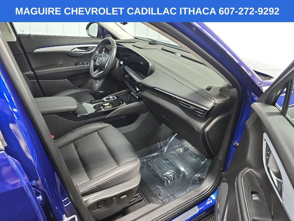 Used 2024 Buick Envision Avenir AWD/4WD image 16