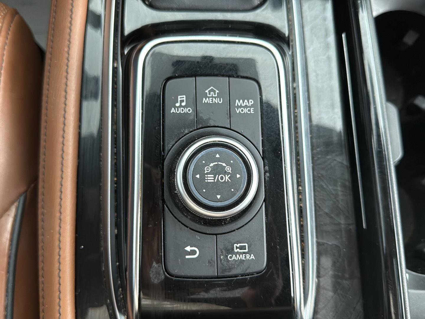 Used 2023 INFINITI QX80 Sensory w/ All-Season Package image 21