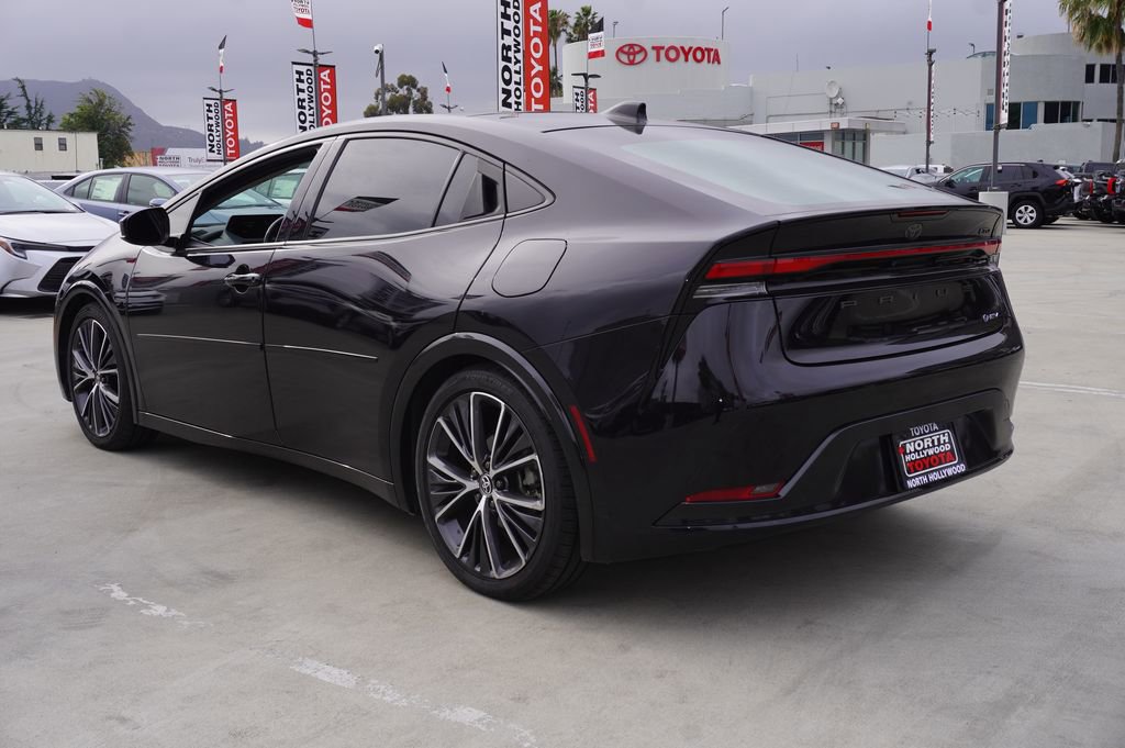 Used 2023 Toyota Prius Limited FWD image 6