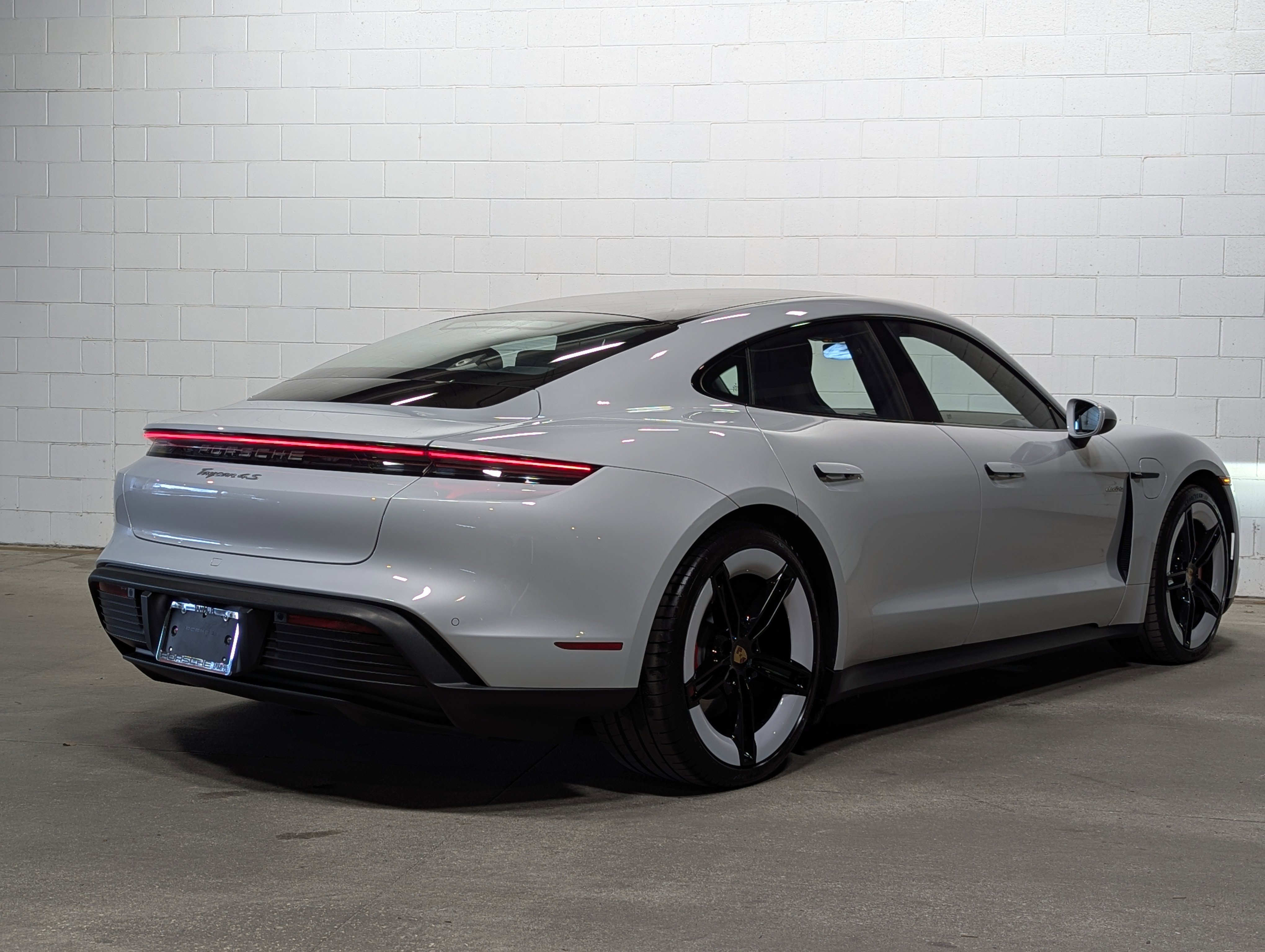 Used 2025 Porsche Taycan 4S image 7