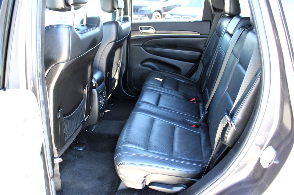 Used 2014 Jeep Grand Cherokee Limited w/ Luxury Group II RWD image 19