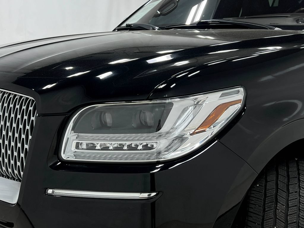 Used 2019 Lincoln Navigator Black Label w/ Cargo Package AWD/4WD image 38
