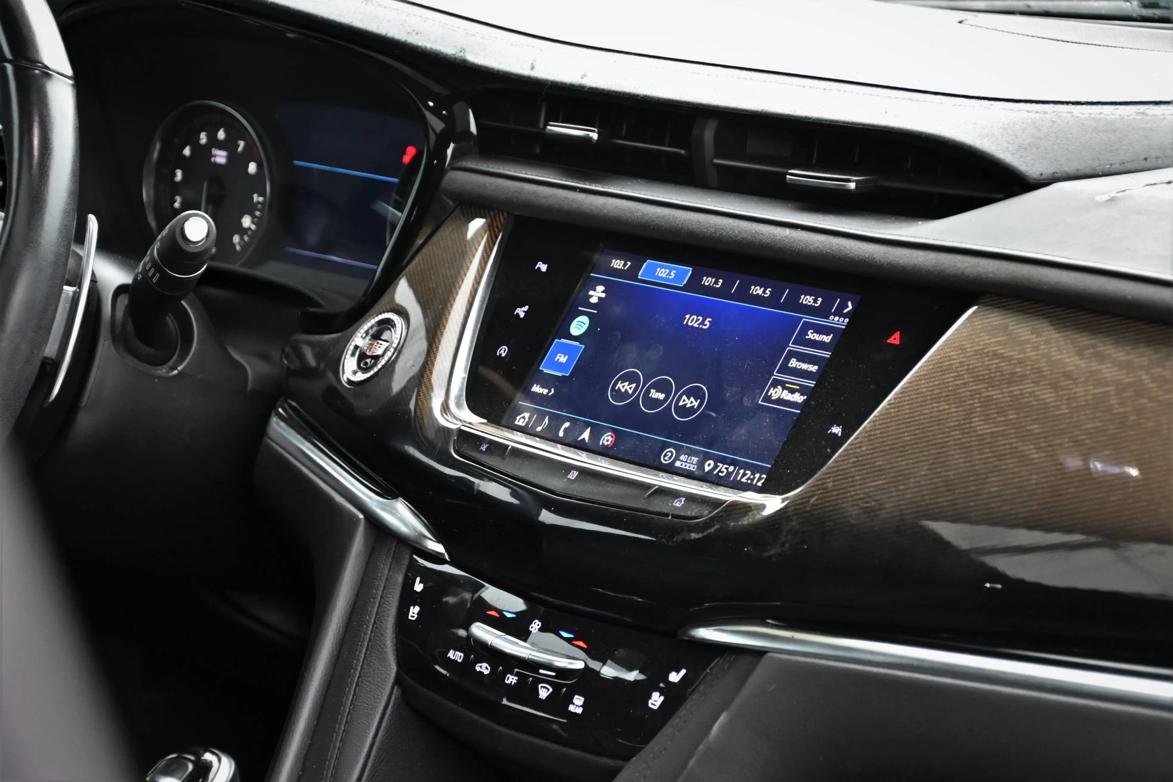 Used 2020 Cadillac XT6 Sport w/ Platinum Package AWD/4WD image 8
