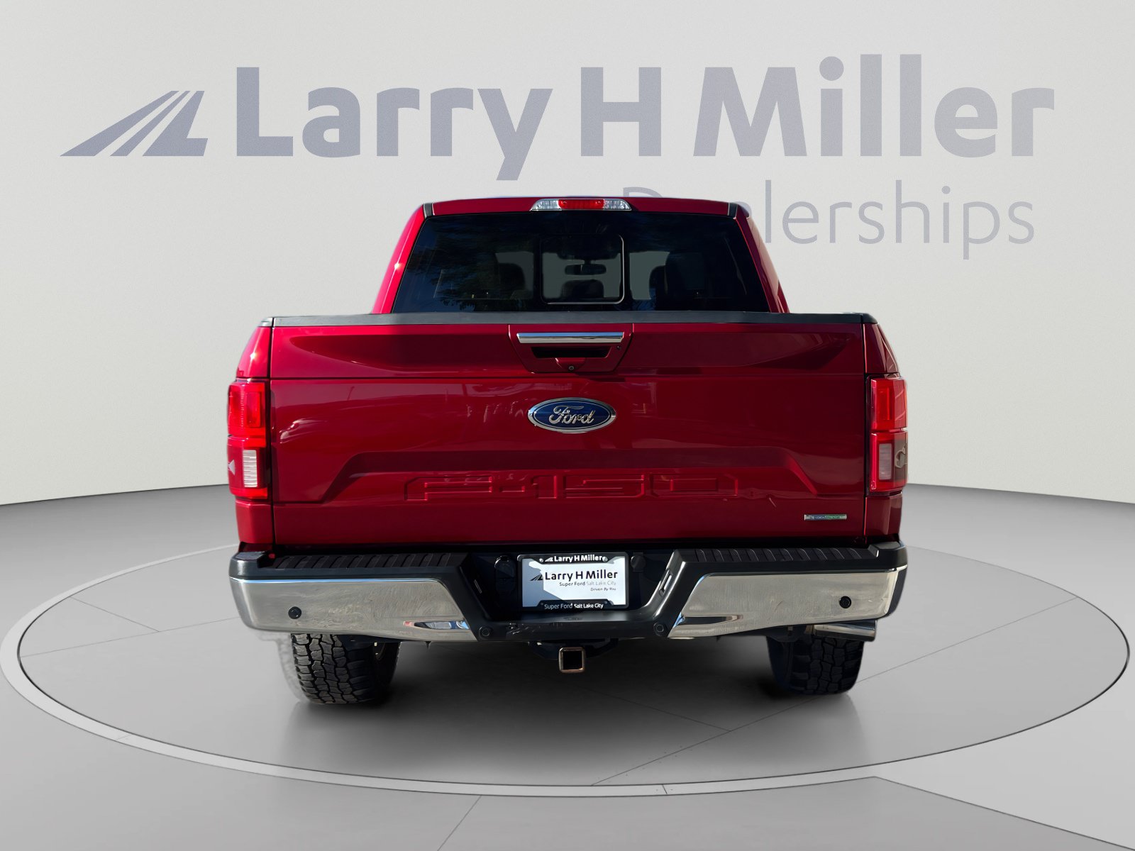 Used 2018 Ford F150 Lariat w/ Equipment Group 502A Luxury AWD/4WD image 4