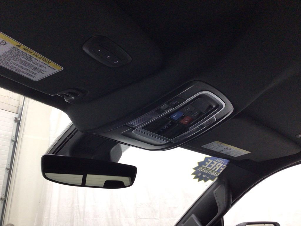 Used 2025 RAM 1500 Laramie image 12