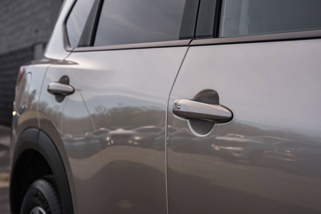 Used 2026 Nissan Rogue SV image 19