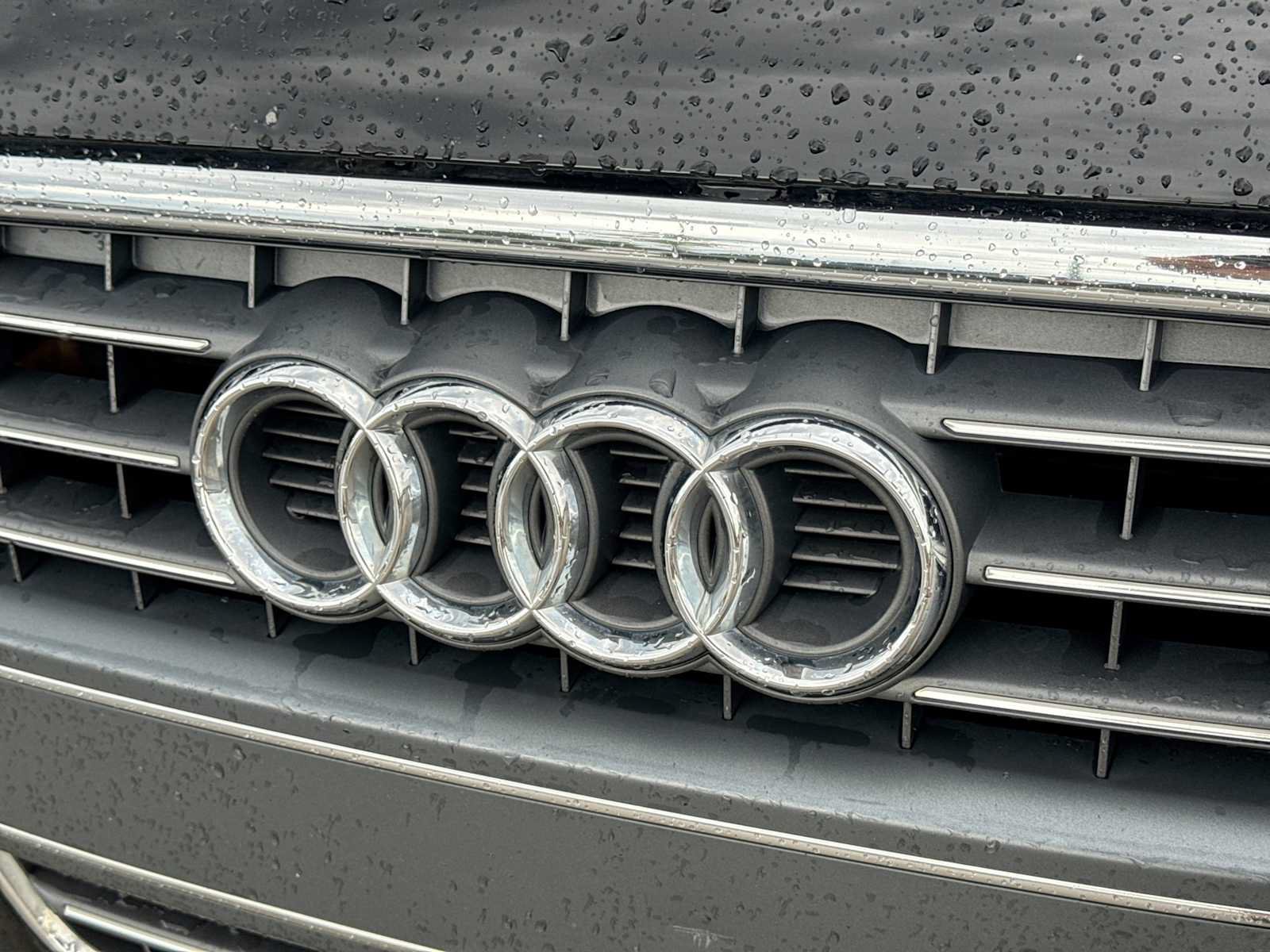 Used 2011 Audi A4 2.0T Premium w/ 18" Sport Pkg FWD image 11