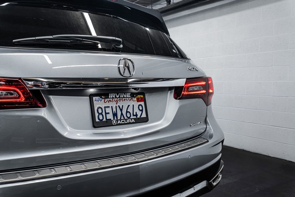 Used 2018 Acura MDX SH-AWD w/ Advance Package image 16
