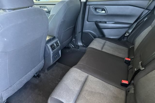 Used 2024 Nissan Rogue SV AWD/4WD image 14