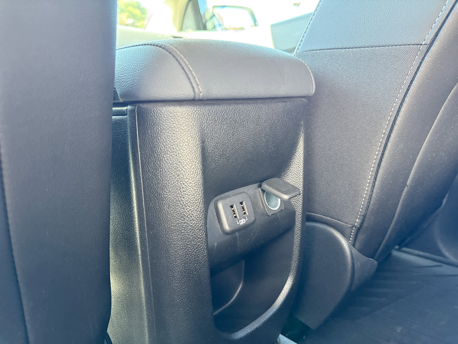 Used 2022 Chevrolet Colorado Z71 w/ LPO, Bed Guard Package image 22