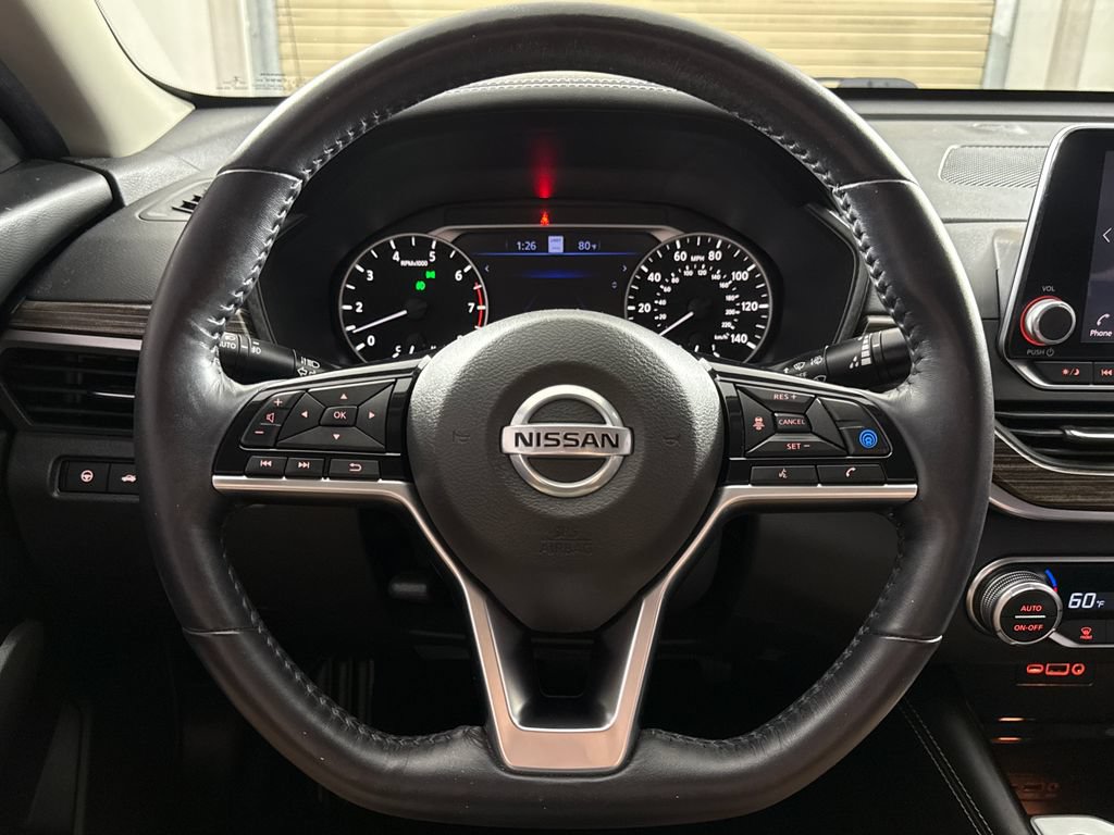Used 2020 Nissan Altima 2.5 Platinum FWD image 14