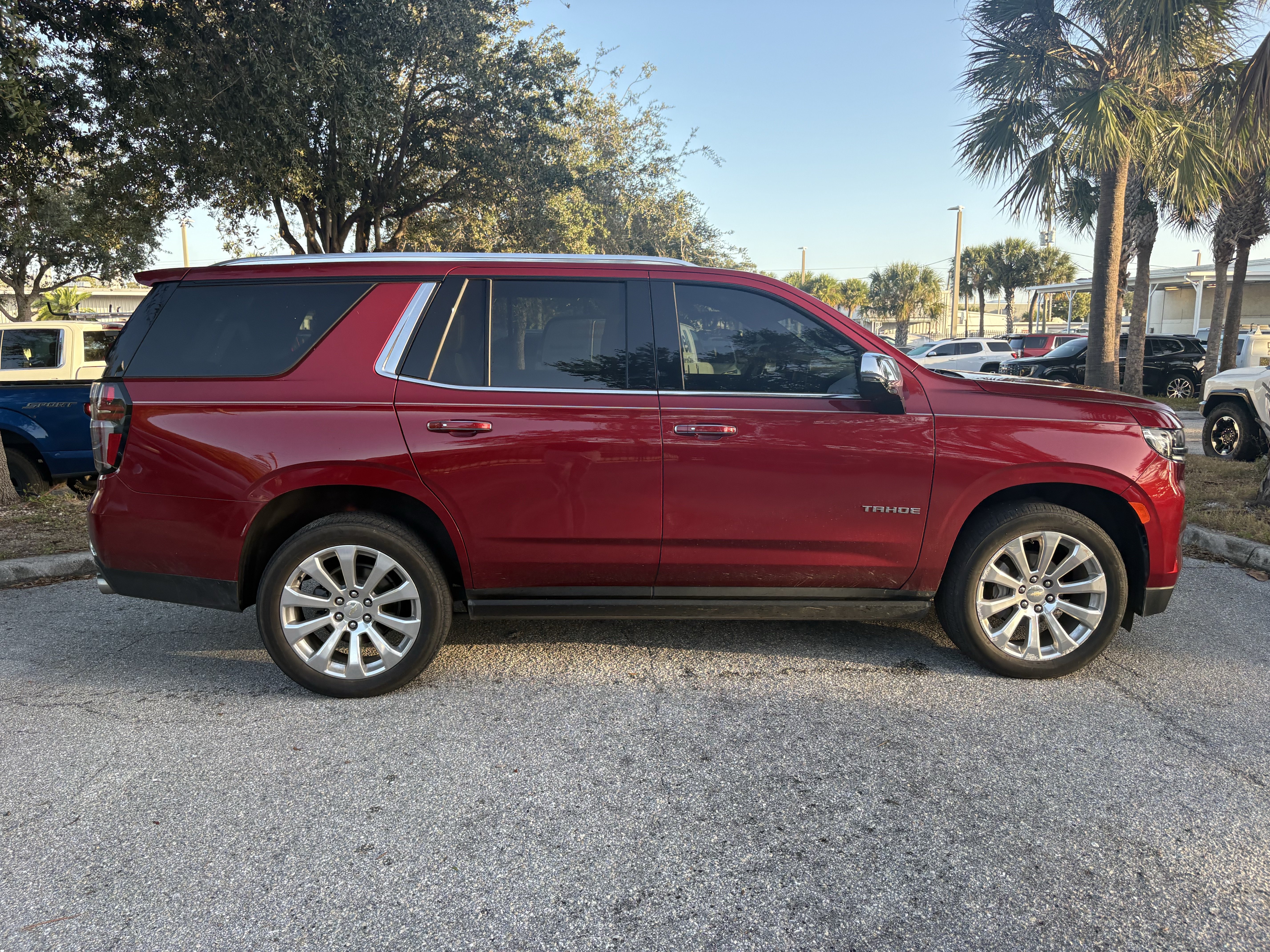 Used 2021 Chevrolet Tahoe Premier AWD/4WD image 9