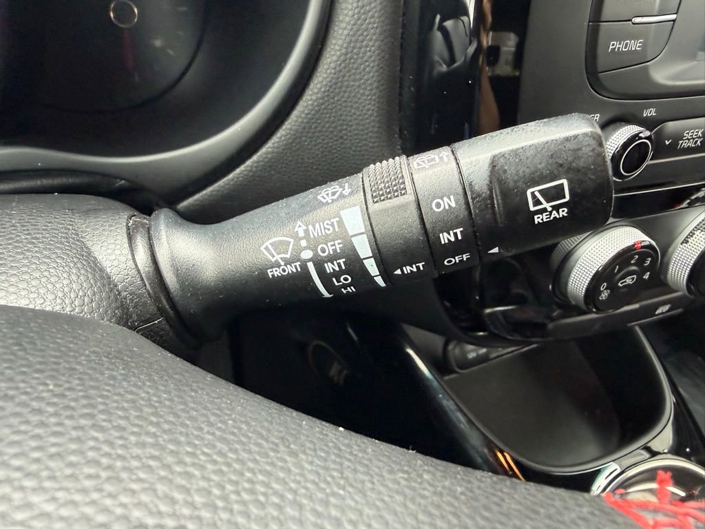 Used 2016 Kia Soul + w/ Soulful Package FWD image 21