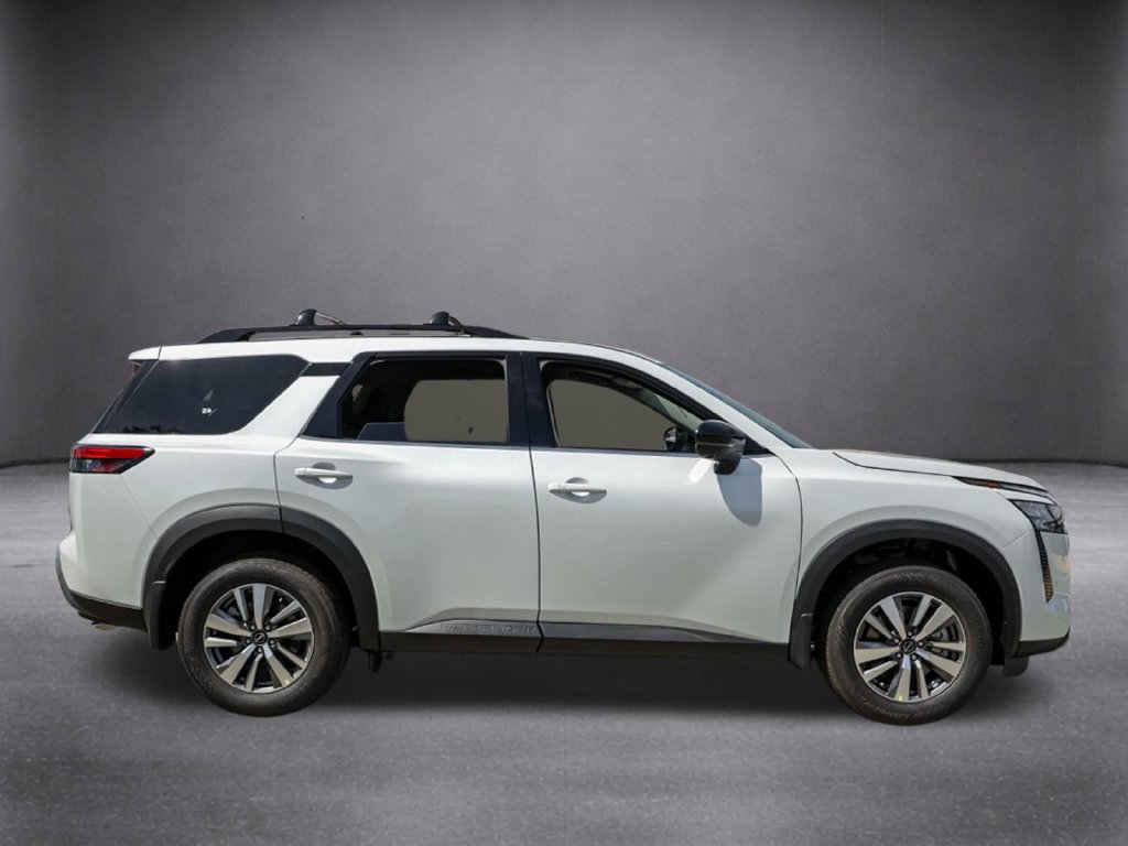 New 2026 Nissan Pathfinder SL FWD image 3