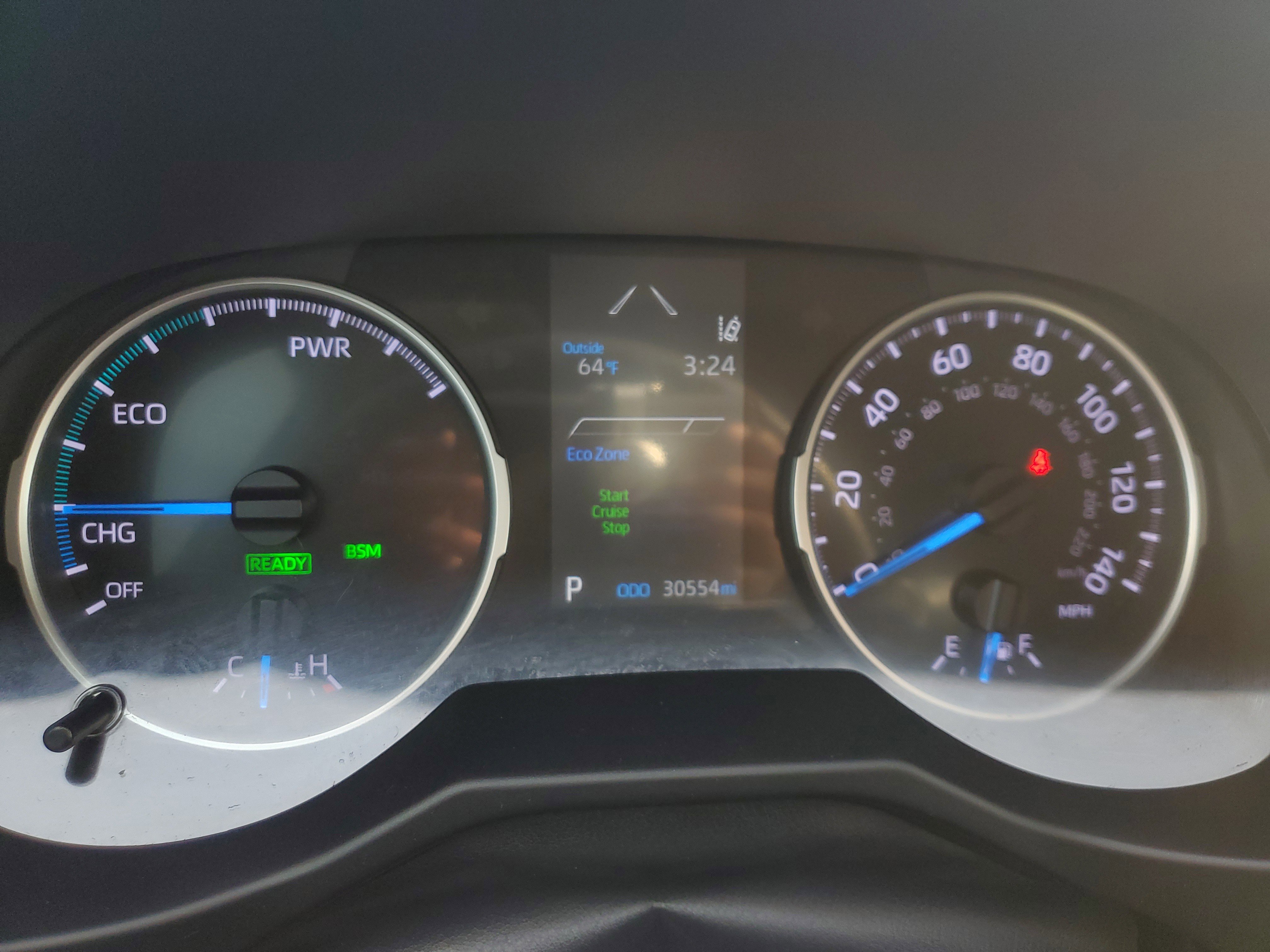 Used 2022 Toyota RAV4 XLE image 25