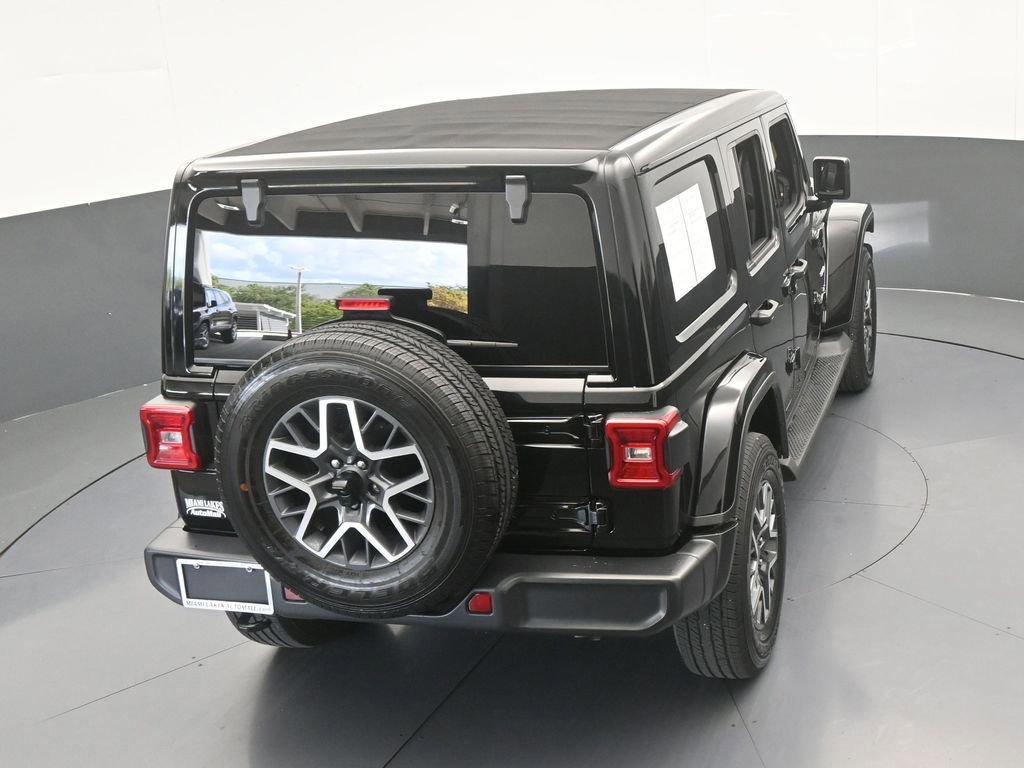Used 2024 Jeep Wrangler Sahara image 45