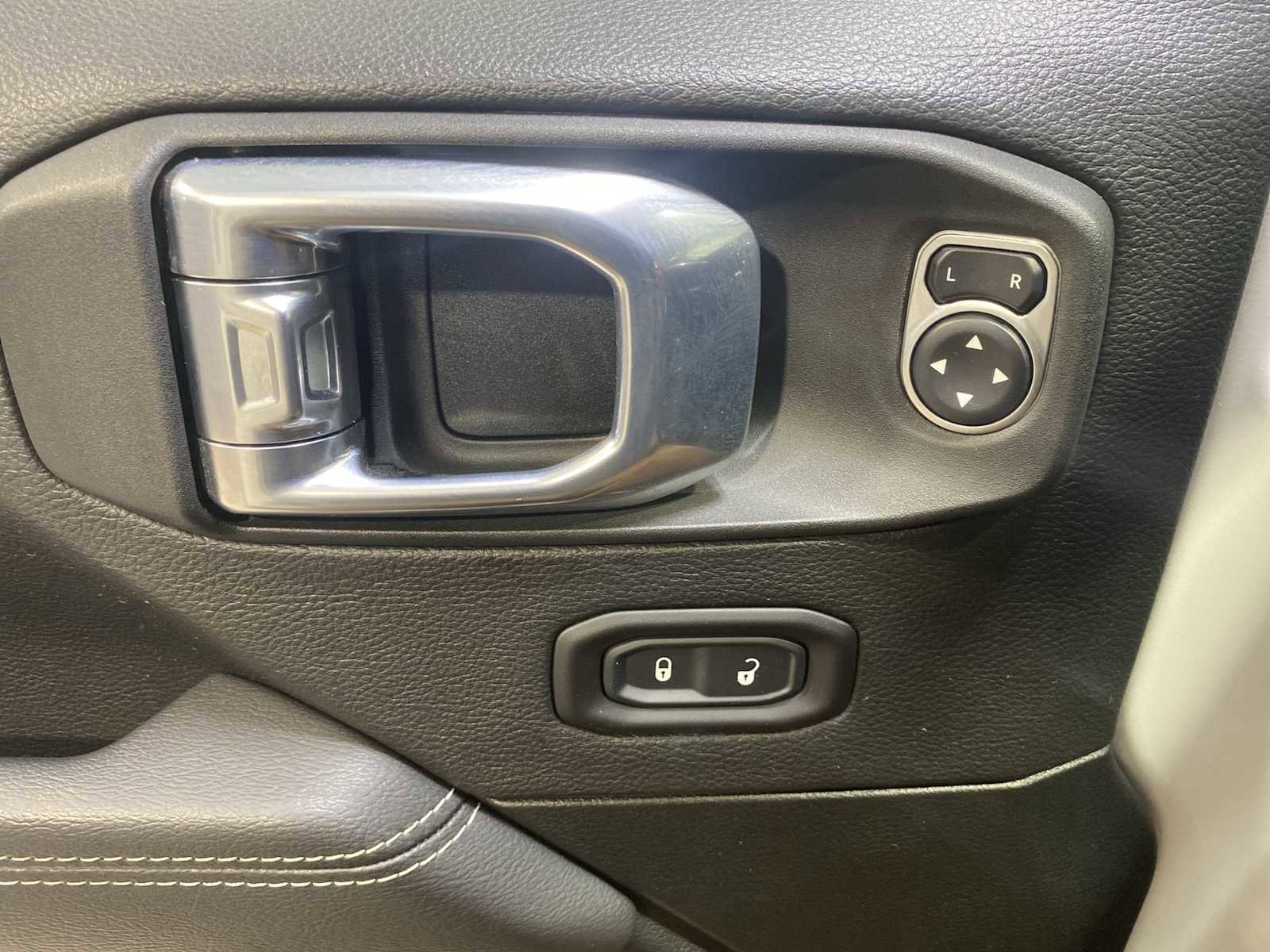 Used 2021 Jeep Wrangler Unlimited Rubicon image 23