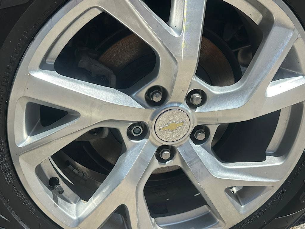 Used 2020 Chevrolet Equinox LT FWD image 30