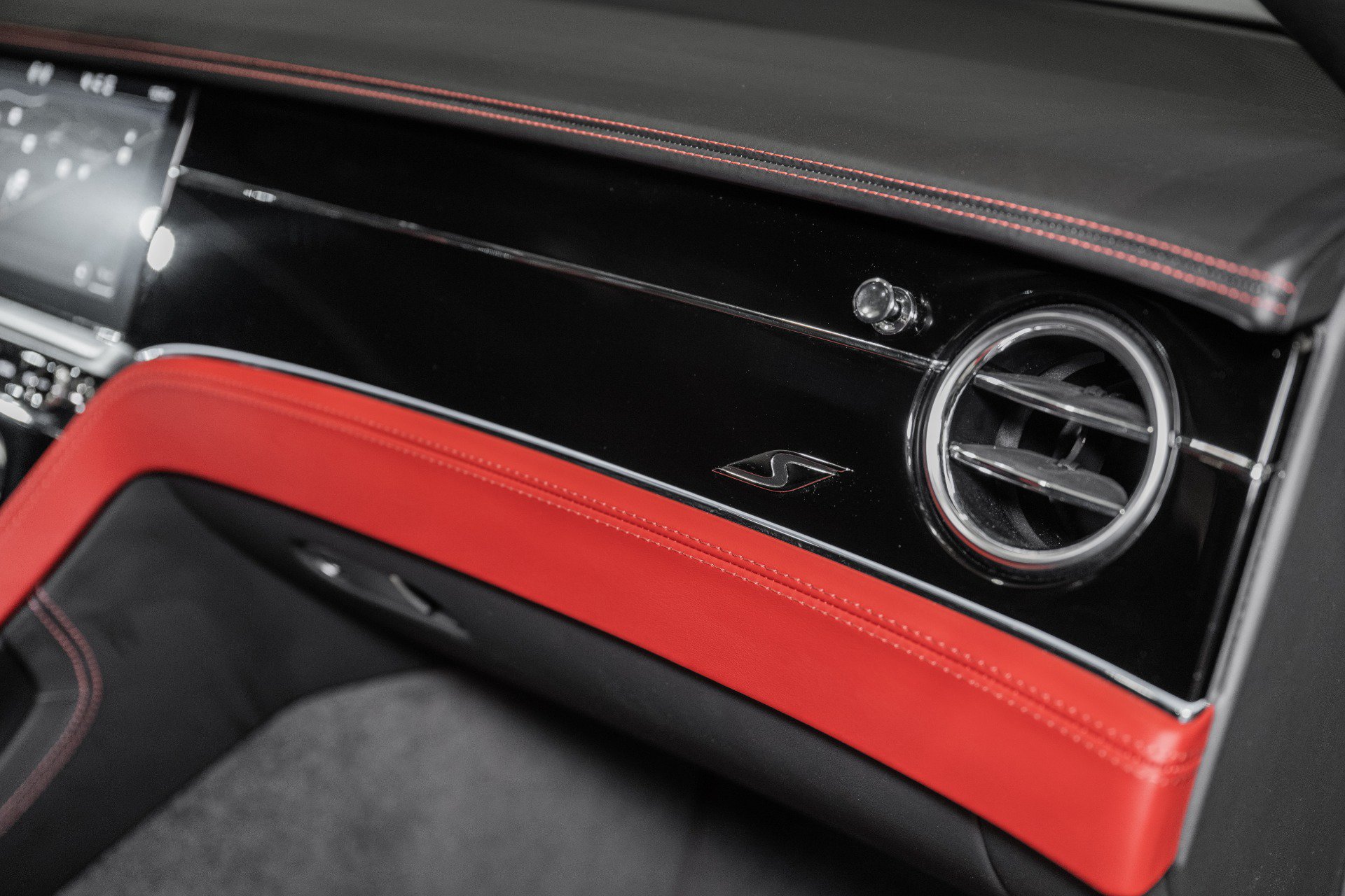 Certified 2023 Bentley Continental GT S AWD/4WD image 46