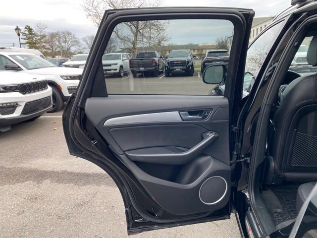 Used 2017 Audi Q5 2.0T Premium Plus image 22