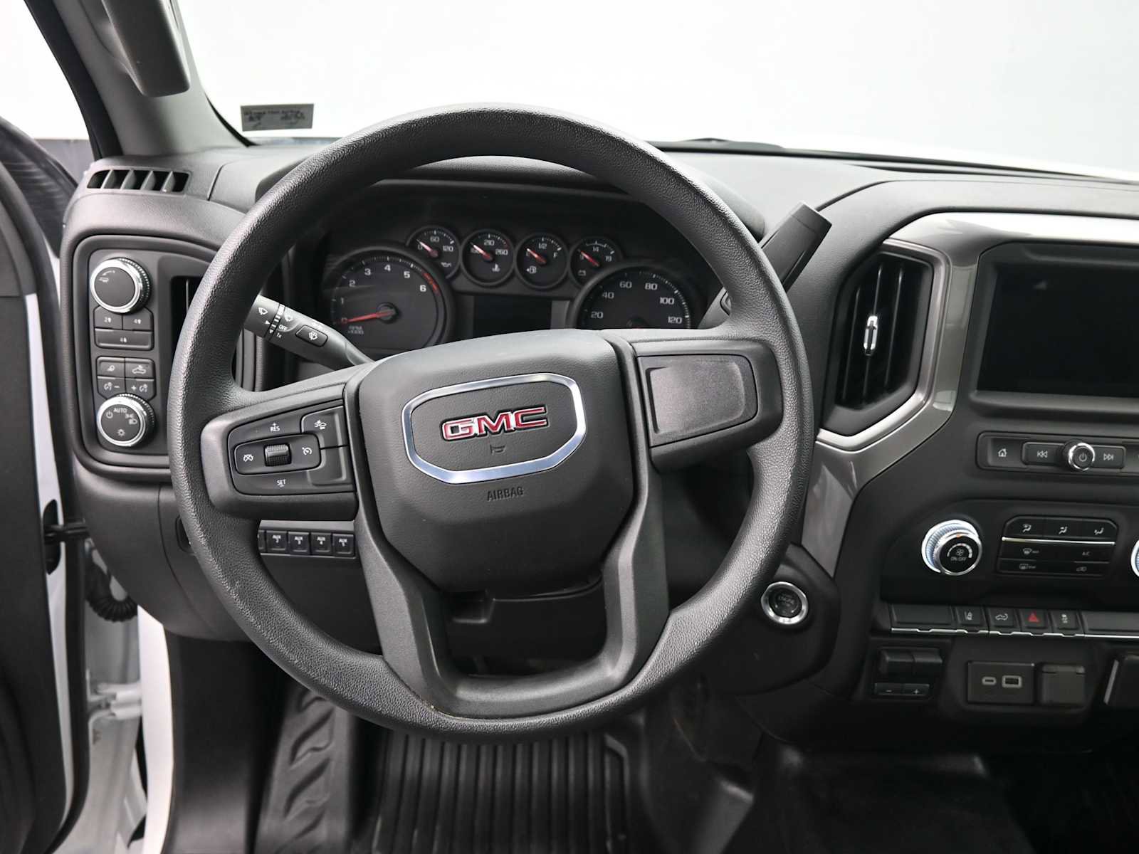 Used 2025 GMC Sierra 2500 Pro w/ Convenience Package image 13