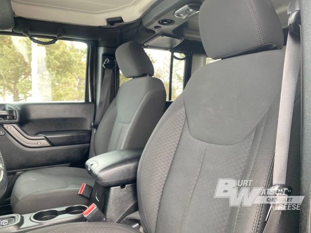 Used 2017 Jeep Wrangler Unlimited Willys image 11