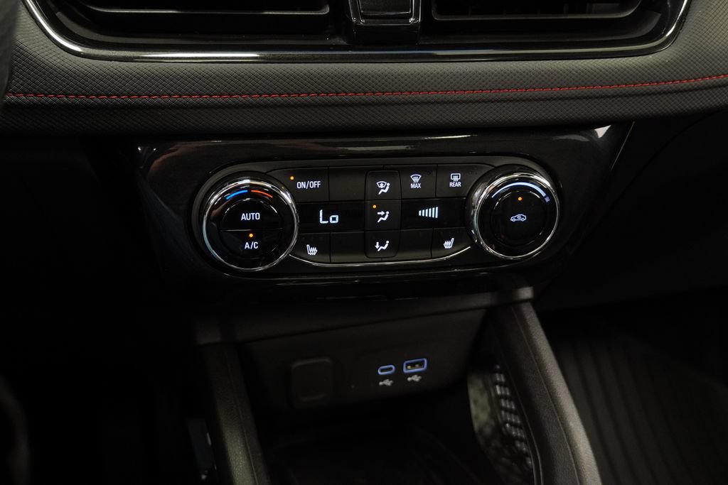 New 2026 Chevrolet TrailBlazer RS w/ Convenience Package AWD/4WD image 18