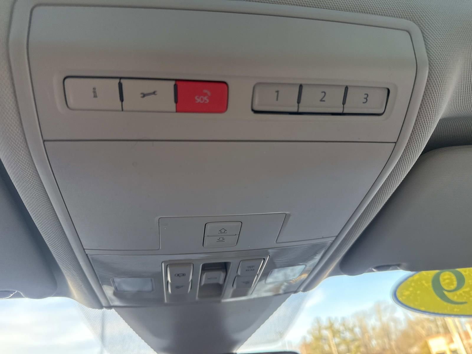 Used 2019 Volkswagen Atlas SEL image 29