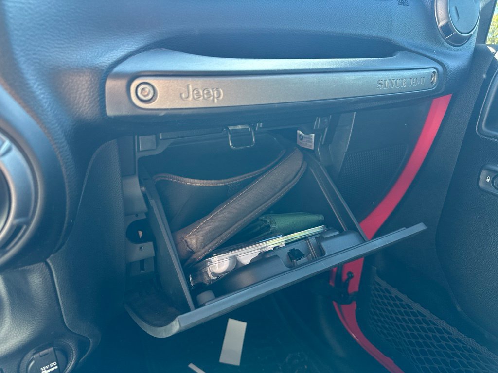Used 2018 Jeep Wrangler Sport AWD/4WD image 25