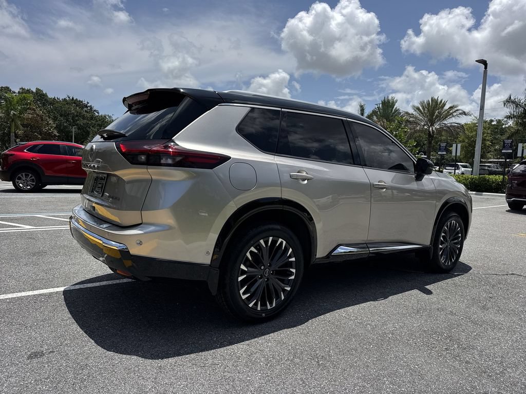 Used 2024 Nissan Rogue Platinum w/ Platinum Premium Package FWD image 24