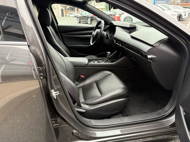 Used 2022 MAZDA MAZDA3 s image 22