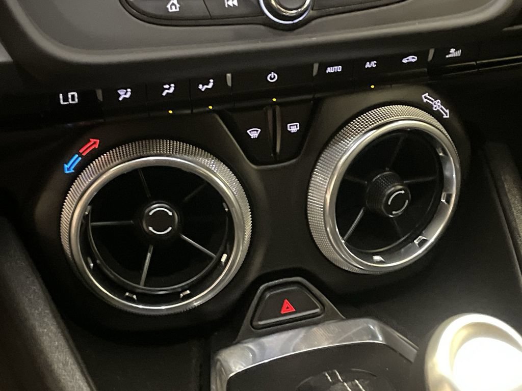 Used 2023 Chevrolet Camaro LT RWD image 11