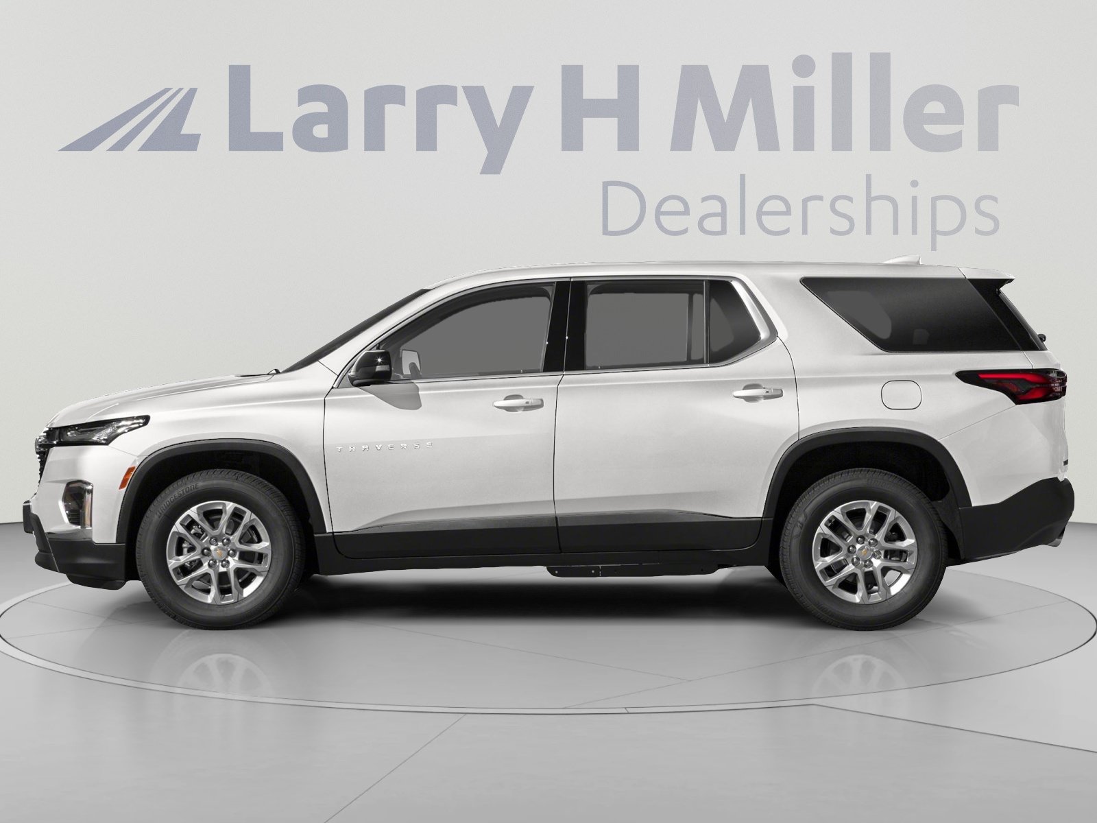 Used 2023 Chevrolet Traverse LT AWD/4WD image 3
