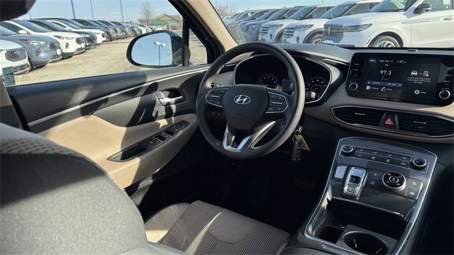 Used 2023 Hyundai Santa Fe SE image 16