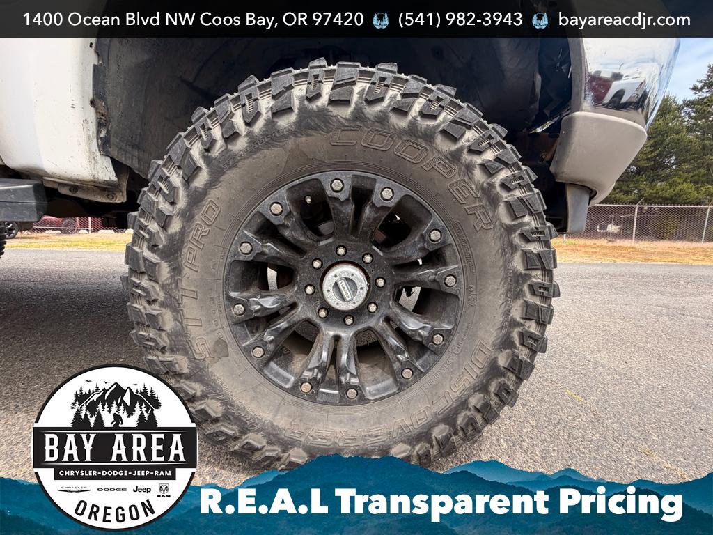 Used 2002 Ford Excursion Limited AWD/4WD image 9