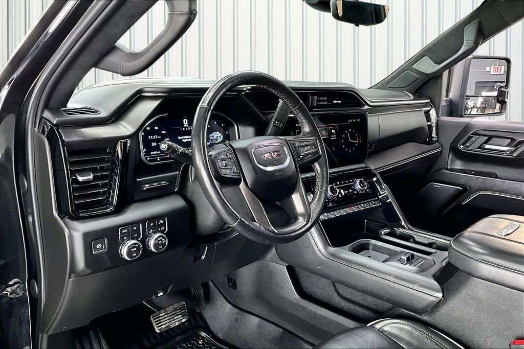Used 2024 GMC Sierra 2500 AT4X image 18