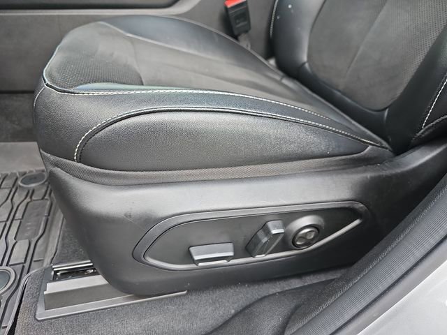 Used 2024 Jeep Grand Cherokee L Altitude image 19