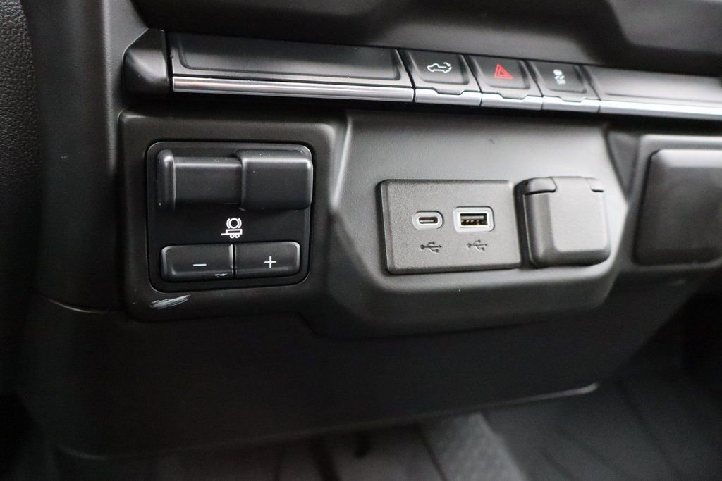 Used 2021 Chevrolet Silverado 1500 Custom image 12